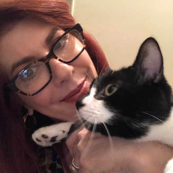 Meet your Posher, Wendy - Picture 2 of 4